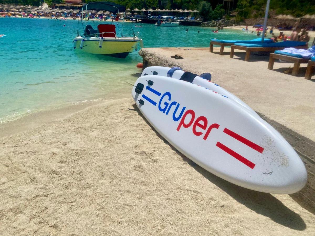 Family Hotel Haruni Ksamil Kültér fotó