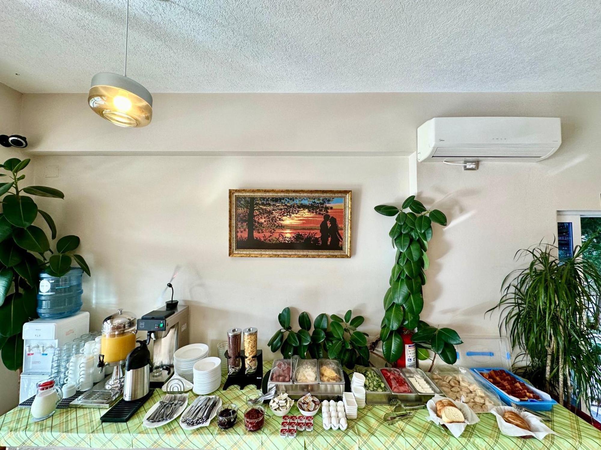 Family Hotel Haruni Ksamil Kültér fotó