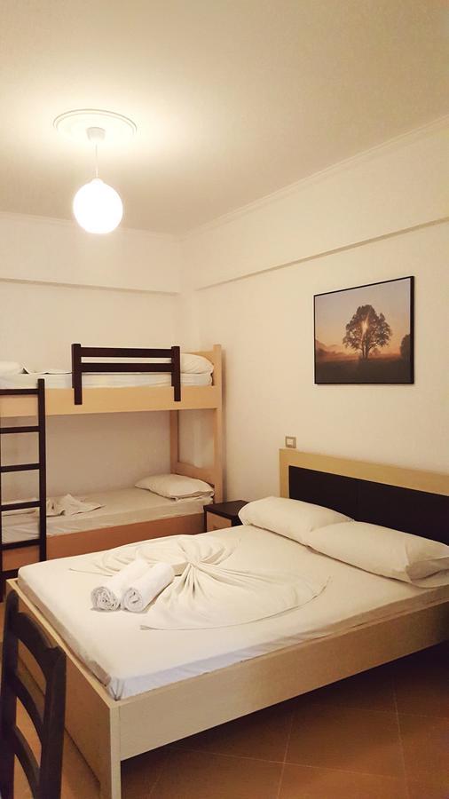 Family Hotel Haruni Ksamil Kültér fotó
